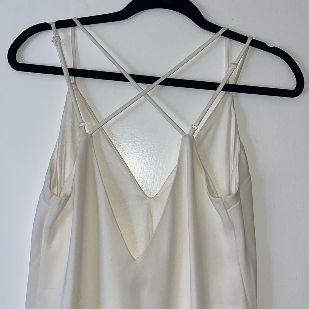White Express dress! Beautiful detailing! - Picture 5 of 5